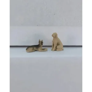 Figures-A1131 - 2 Dogs - Quality Trains and Accessories Galore