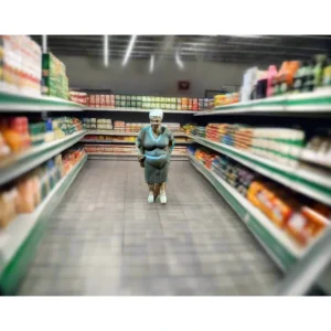 Figures-A1105 - ARTTISTA Old Woman - Quality Trains and Accessories Galore