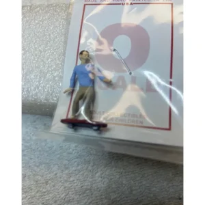Figures-A1255 - Boy on Skateboard - Quality Trains and Accessories Galore