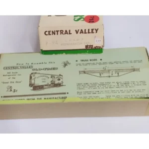 Central Valley Models F-94 HO Old Timers C.M.& ST.P Refridgerator Car Kit - Quality Trains and Accessories Galore