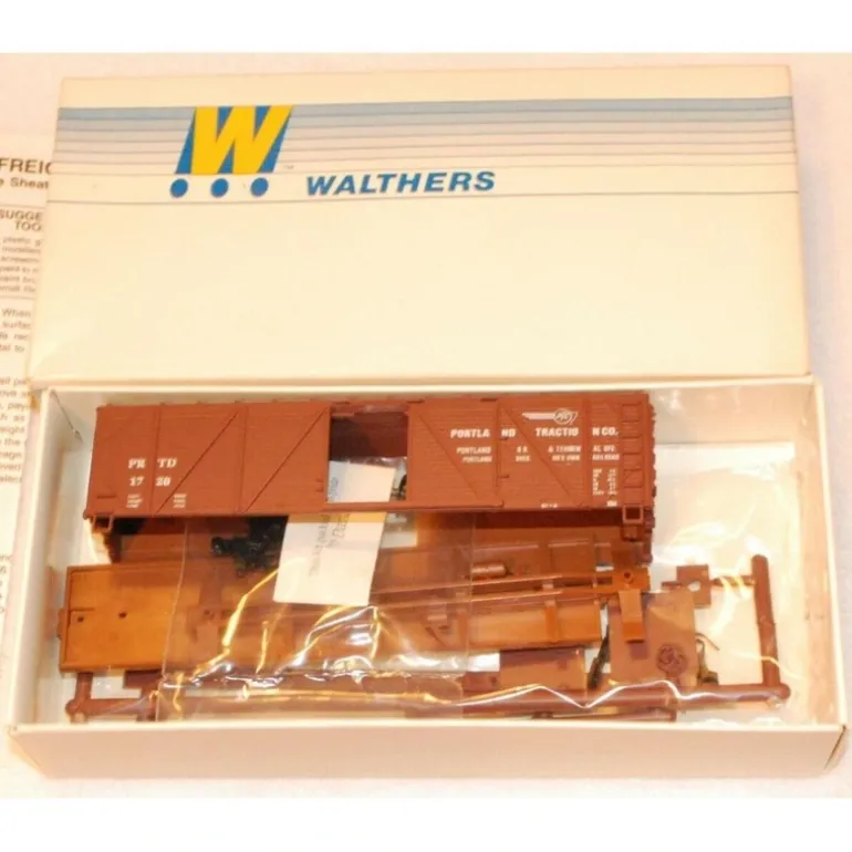 Walthers HO Portland Traction Company 40' Wood End Box Car # 1720 Kit - Quality Trains and Accessories Galore> Hot